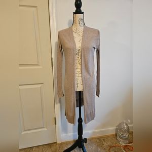 Old Navy Tan sweater long sleeves